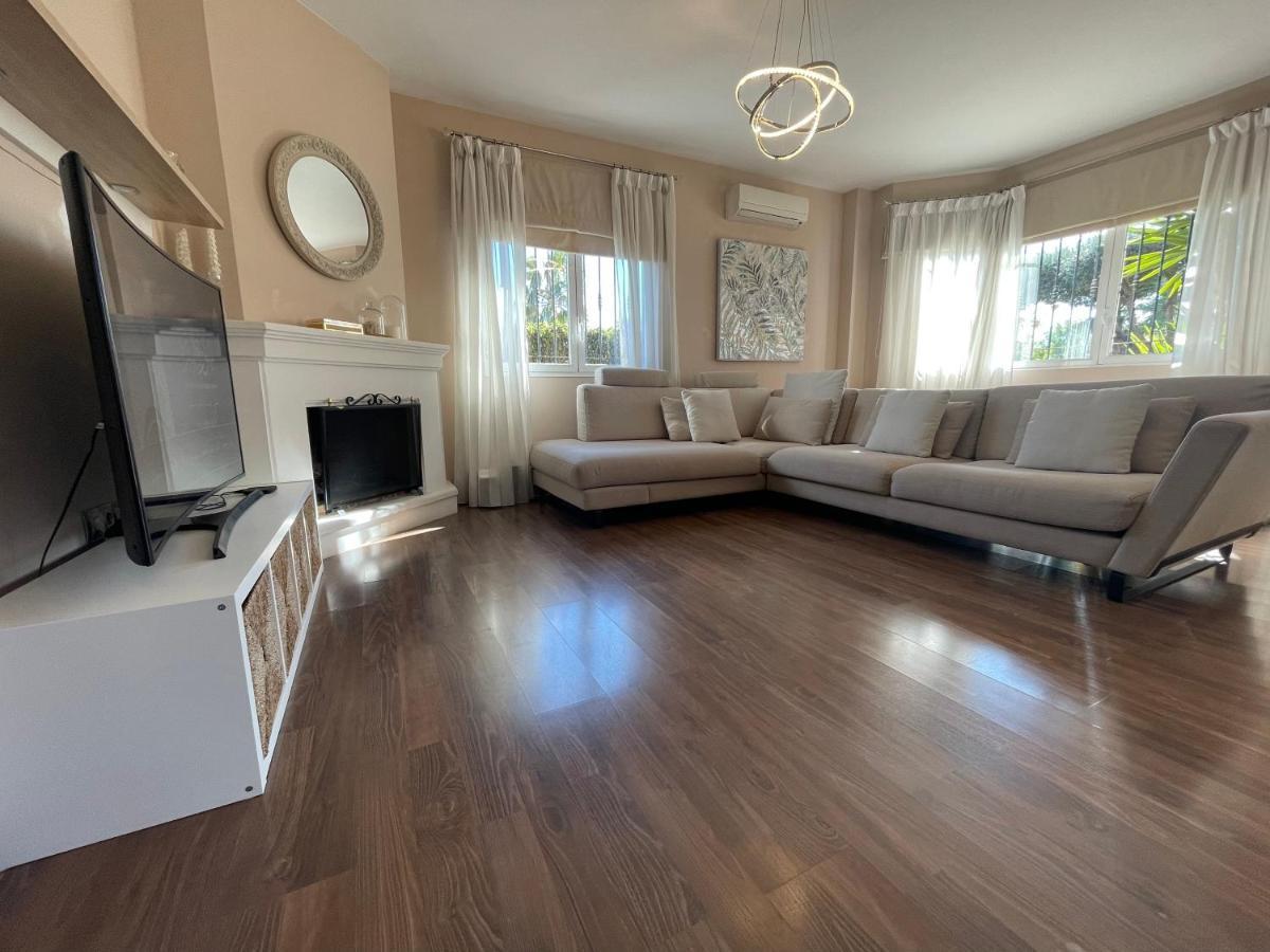 Chalet Exclusivo Bonalba 阿利坎特 外观 照片