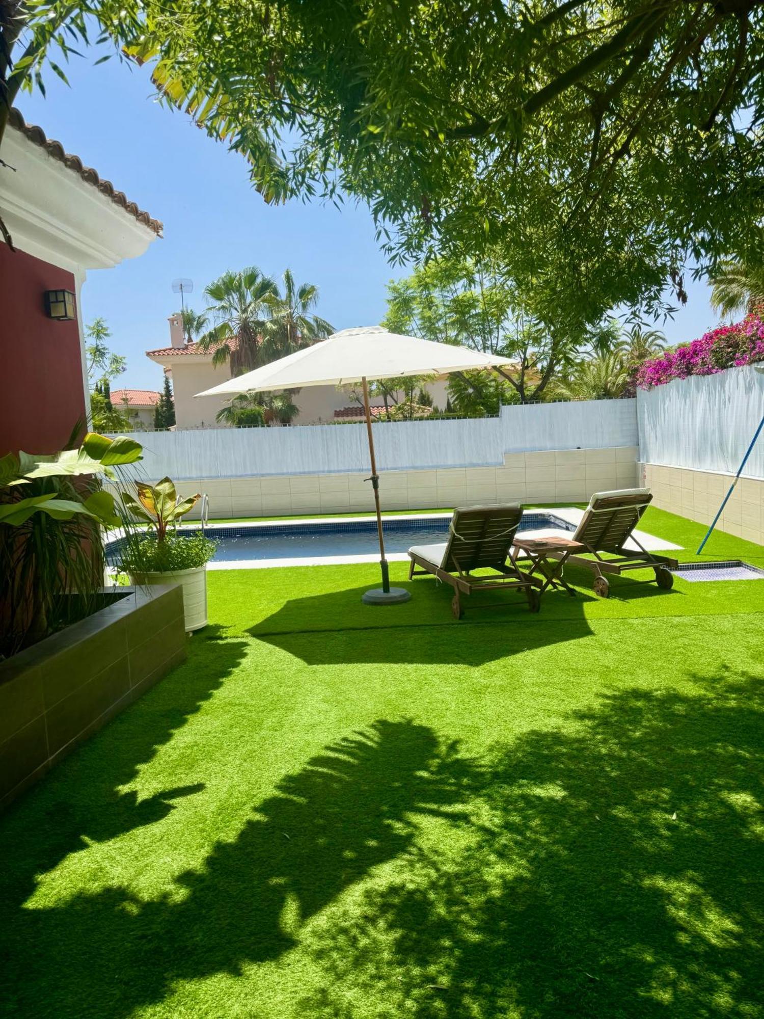Chalet Exclusivo Bonalba 阿利坎特 外观 照片